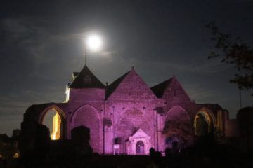 Winchelsea Church in purple lighting